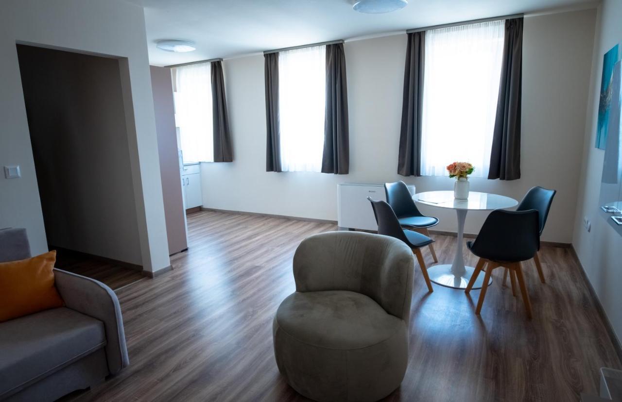 Bed and Breakfast Elixir Panzio Nyírbátor Zewnętrze zdjęcie