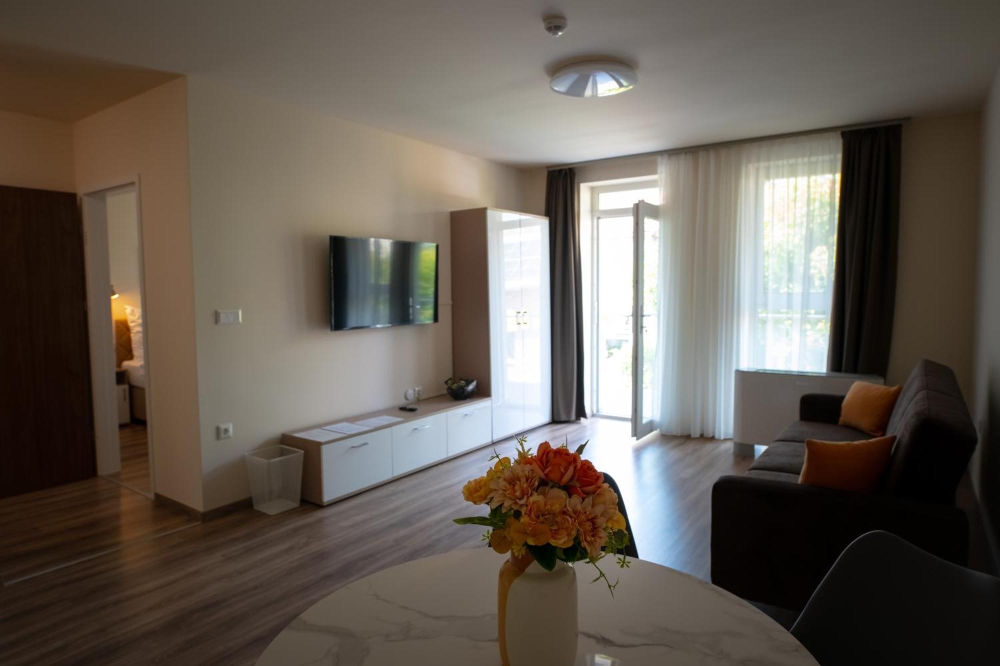 Bed and Breakfast Elixir Panzio Nyírbátor Zewnętrze zdjęcie